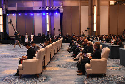 共话会议展览机遇与挑战,第二届世界会议产业日在青岛隆重开幕