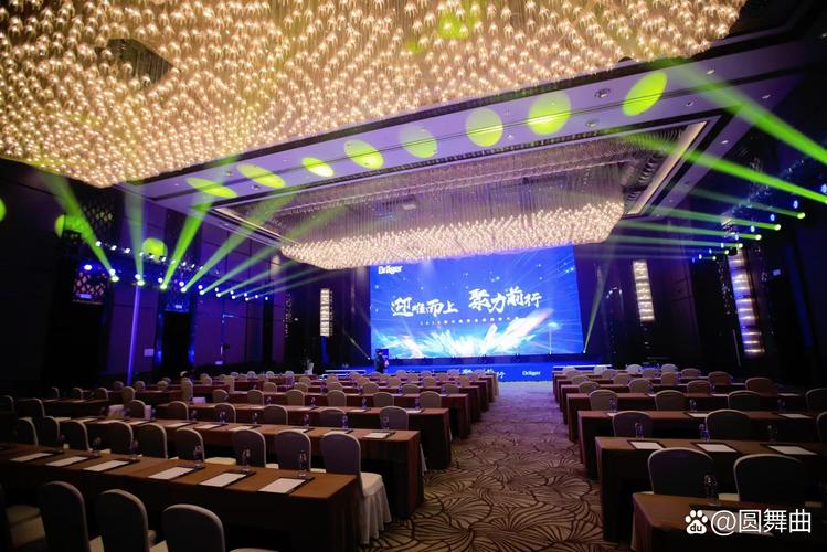 上海本地舞台搭建灯光音响设备租赁业务范围:展会服务,年会服务;展览